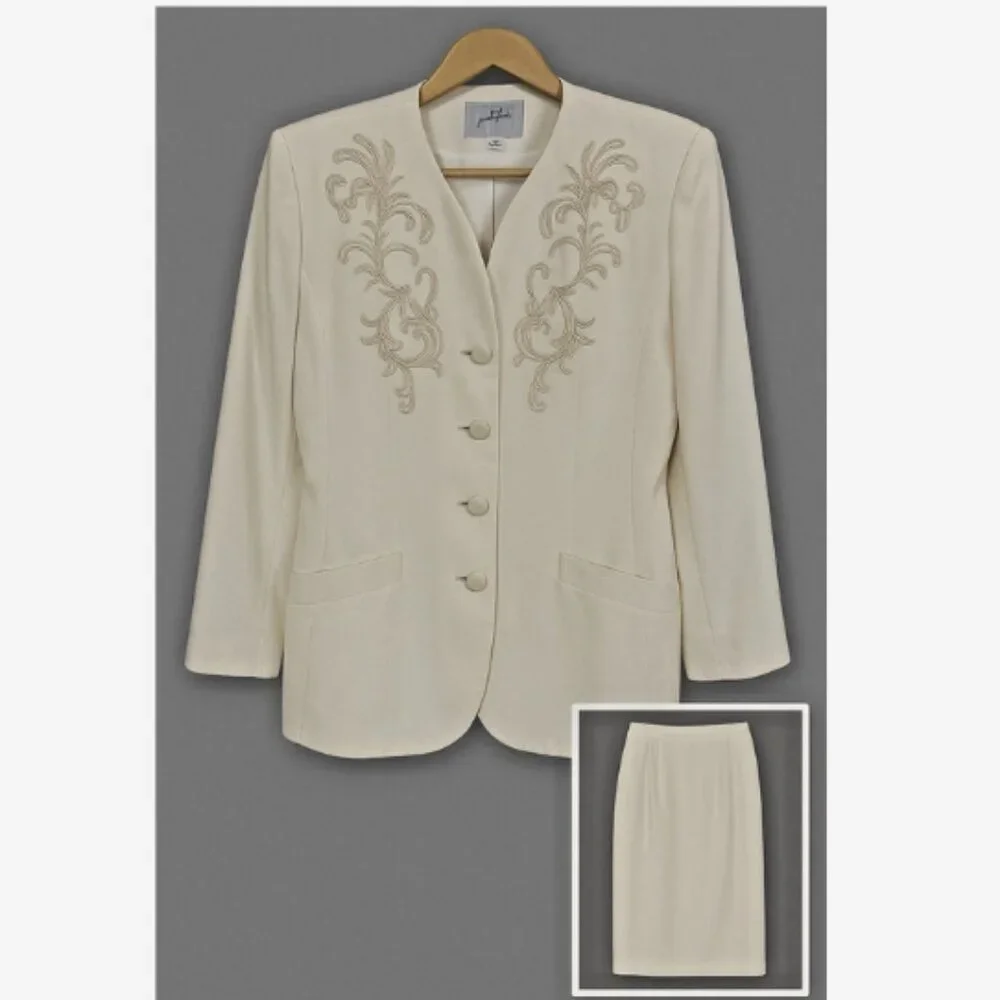 Vintage Jacqueline Ferrar Blazer Skirt Suit Set Size 10P Cream Embroidered